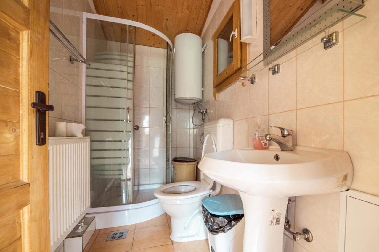 Biotour Camping & Restaurant Ghimes-Faget Экстерьер фото
