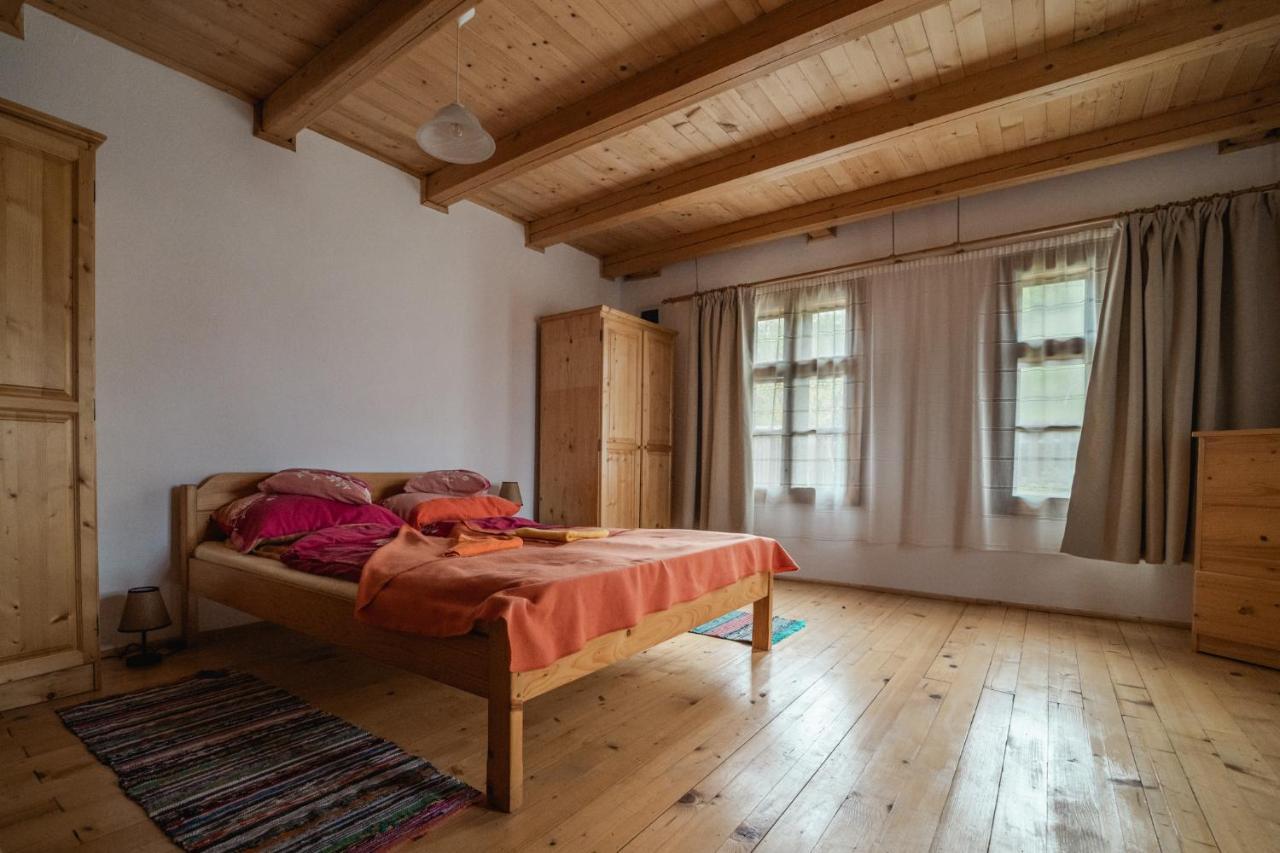 Biotour Camping & Restaurant Ghimes-Faget Экстерьер фото