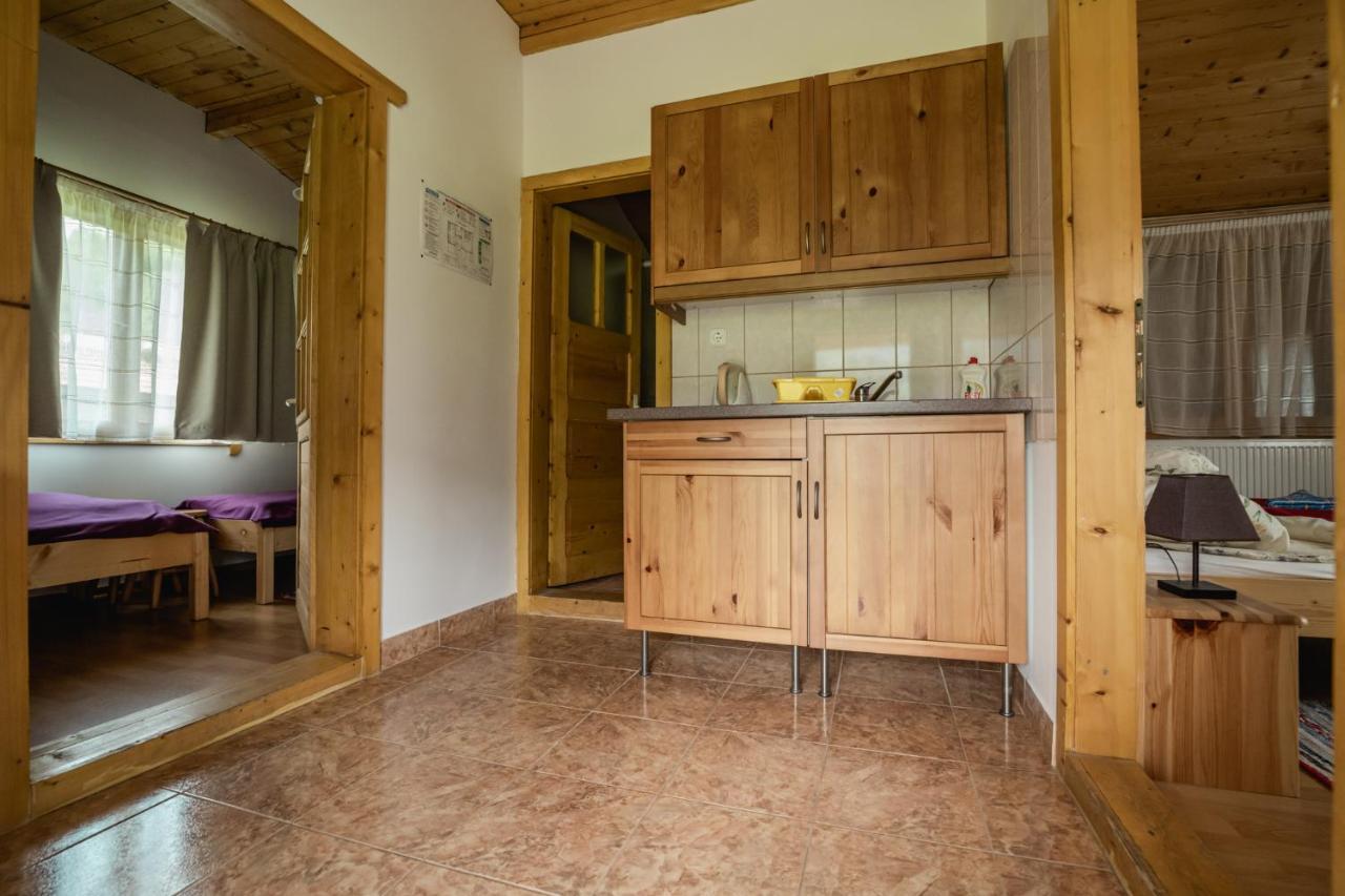 Biotour Camping & Restaurant Ghimes-Faget Экстерьер фото