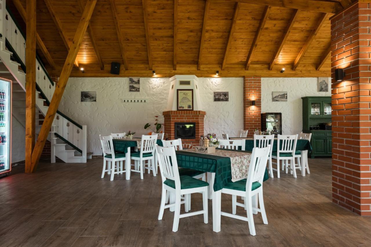 Biotour Camping & Restaurant Ghimes-Faget Экстерьер фото