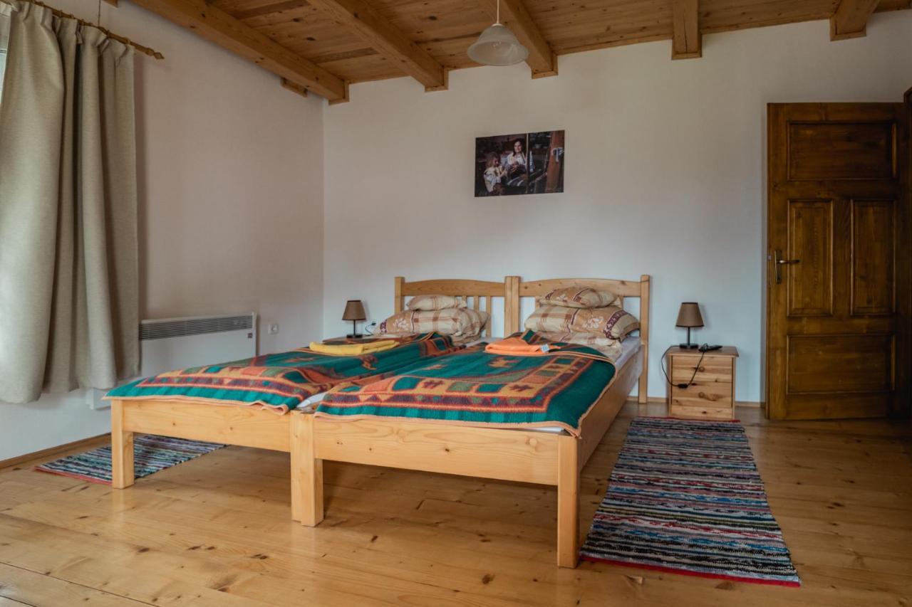 Biotour Camping & Restaurant Ghimes-Faget Экстерьер фото