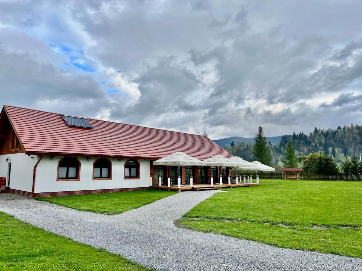 Biotour Camping & Restaurant Ghimes-Faget Экстерьер фото