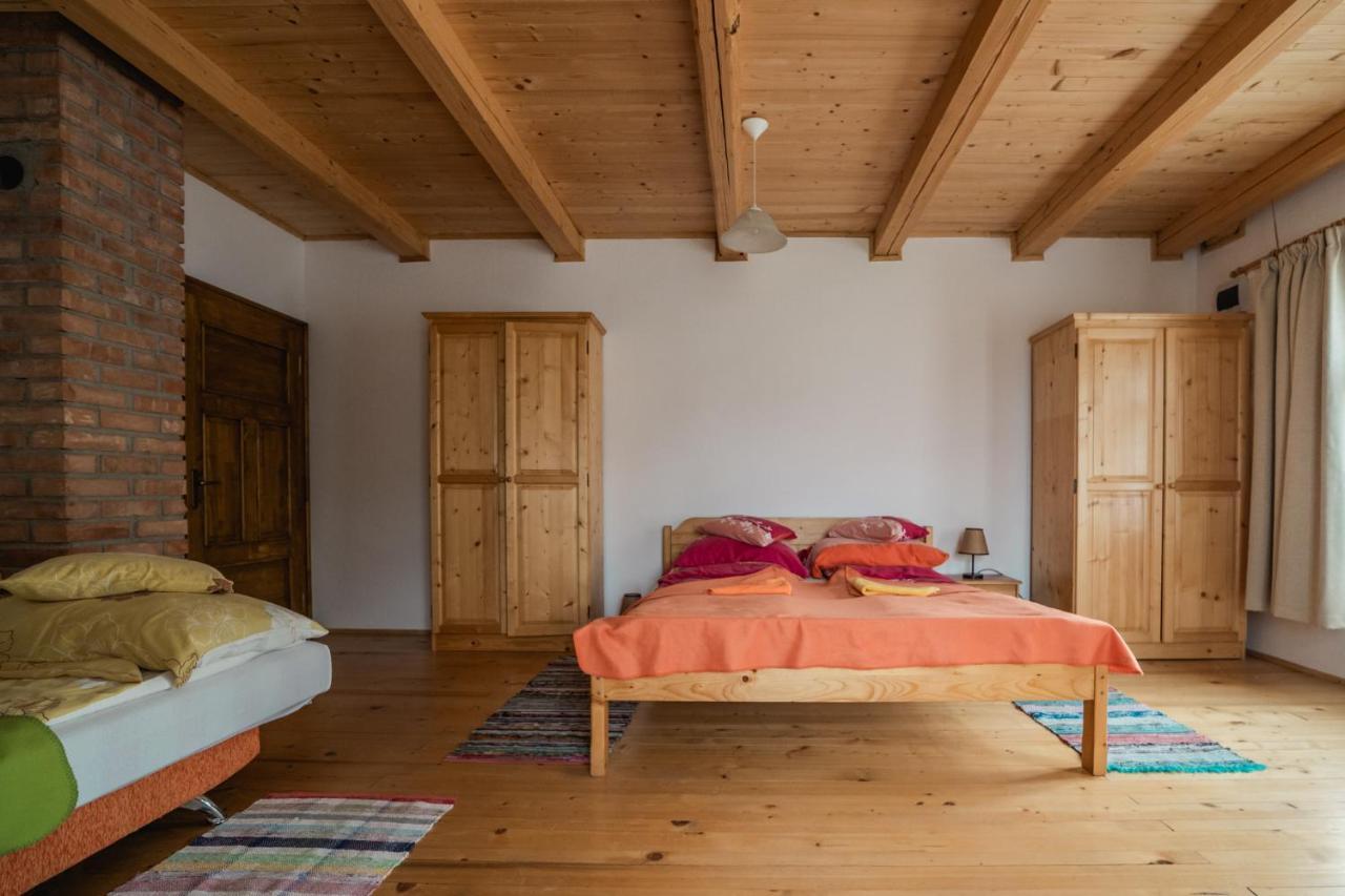 Biotour Camping & Restaurant Ghimes-Faget Экстерьер фото