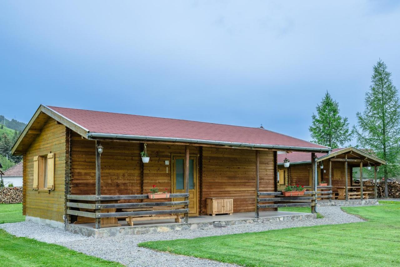 Biotour Camping & Restaurant Ghimes-Faget Экстерьер фото