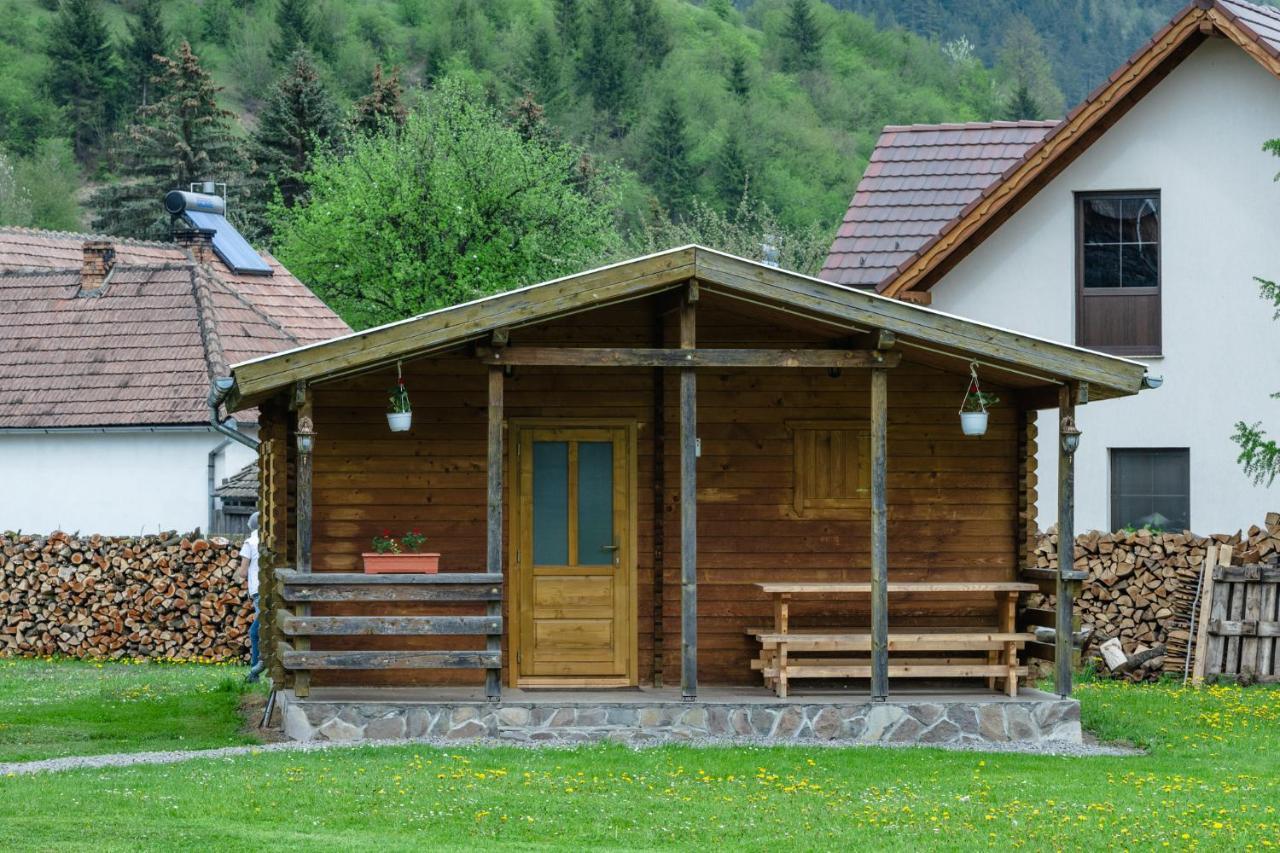 Biotour Camping & Restaurant Ghimes-Faget Экстерьер фото