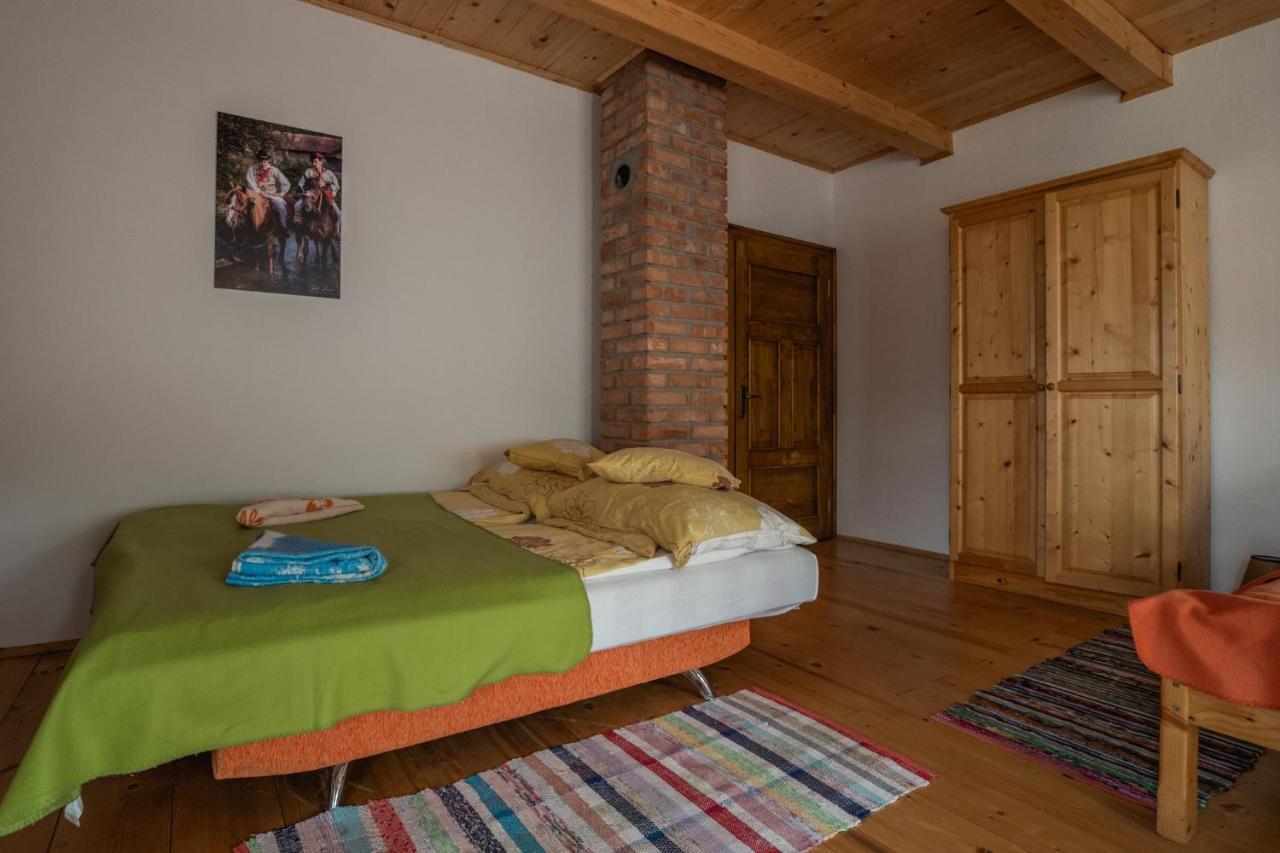 Biotour Camping & Restaurant Ghimes-Faget Экстерьер фото