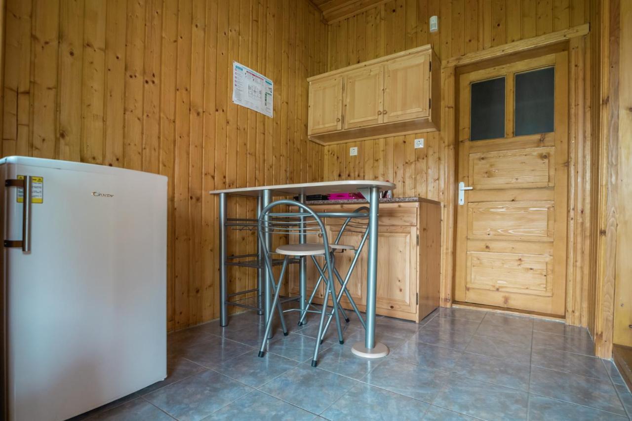 Biotour Camping & Restaurant Ghimes-Faget Экстерьер фото