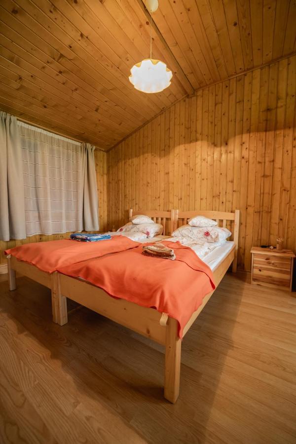 Biotour Camping & Restaurant Ghimes-Faget Экстерьер фото