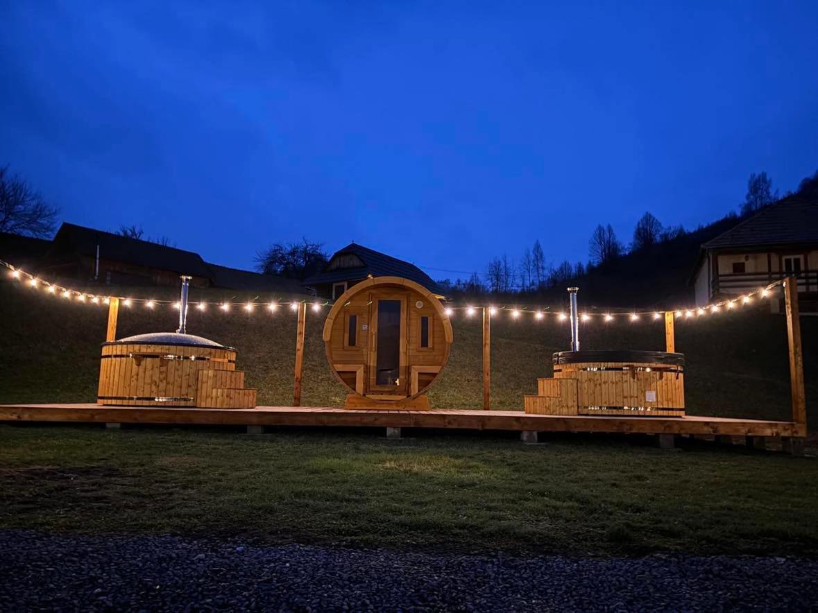 Biotour Camping & Restaurant Ghimes-Faget Экстерьер фото
